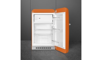 SMEG 50's Style, Stand-Kühlschrank mit Gefrierfach, FAB10ROR5, 54 cm, Rechtsanschlag, Orange